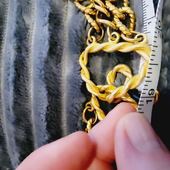Vintage Triple gold Chunky chain link large Clasp closure Choker Necklace - Picture 8 of 8